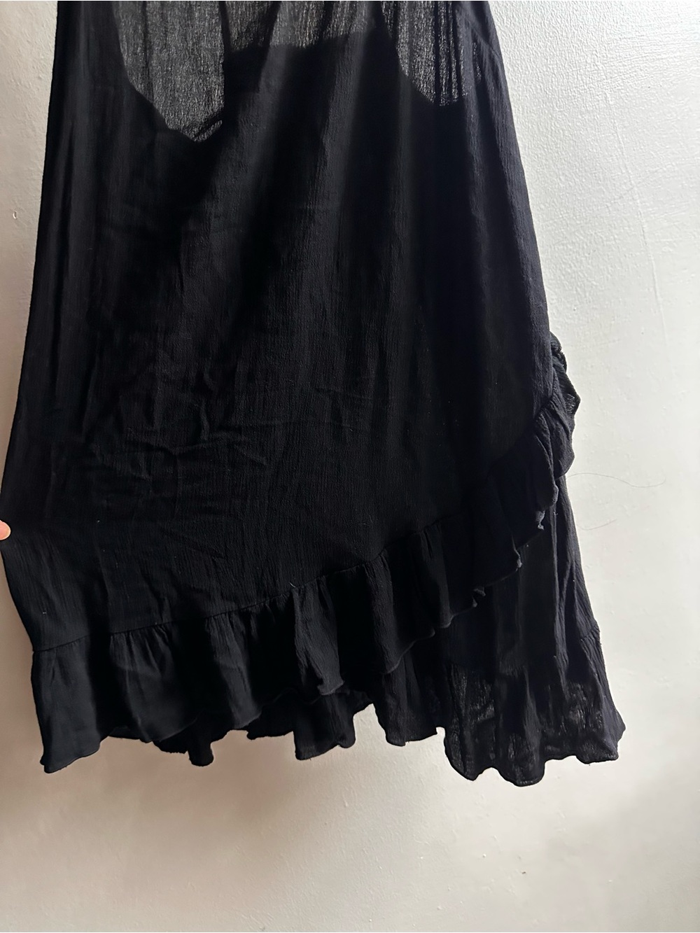 Source Unknown Black V-Neck Mini Dress with Ruffle Hem - Picture 12 of 14
